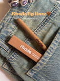 خط لب های پیچی هک Rhode